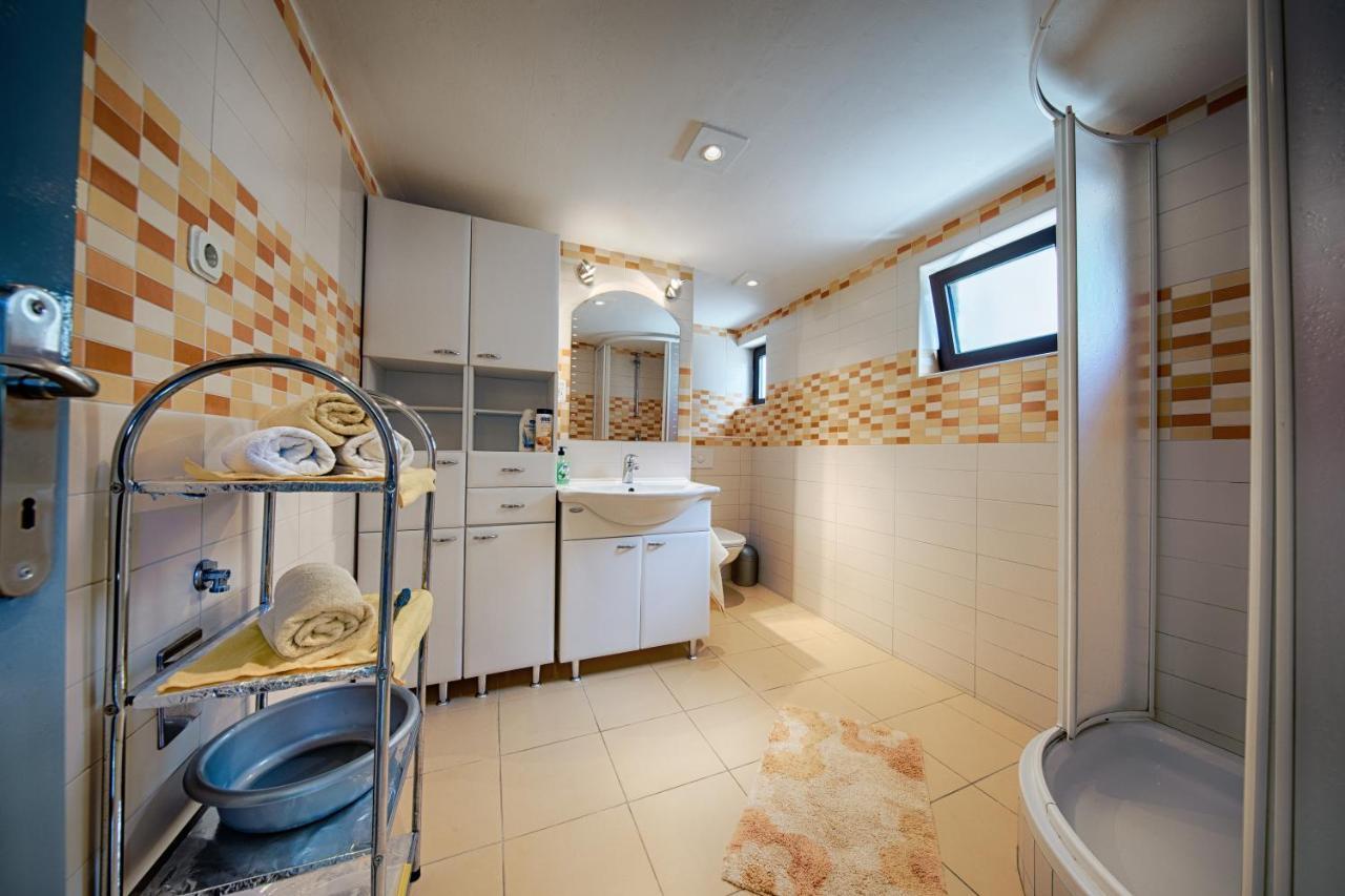Apartments Mihojevic Rukavac  Ngoại thất bức ảnh
