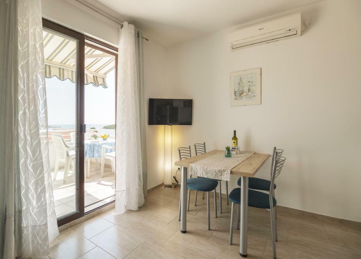 Apartments Mihojevic Rukavac  Ngoại thất bức ảnh